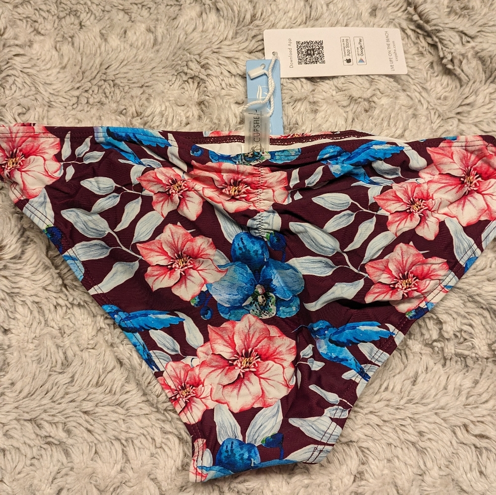 Cup She Sexy Playful Bikini Ruffles Flowers Solid Print Size Large NWT - Picture 8 of 9